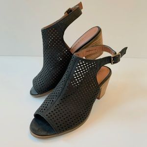 Lucky brand, size 7.5